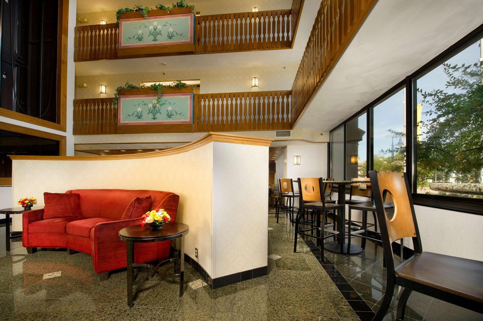 Drury Inn & Suites Франкенмут Экстерьер фото